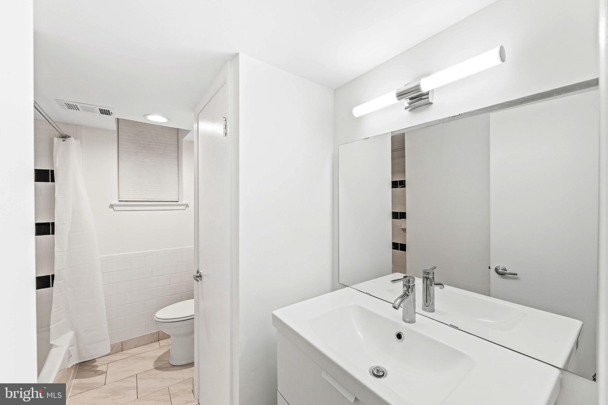 1942 Calvert Street Northwest Washington, DC 20009 - Photo 43 of 46 Gallery Image 43