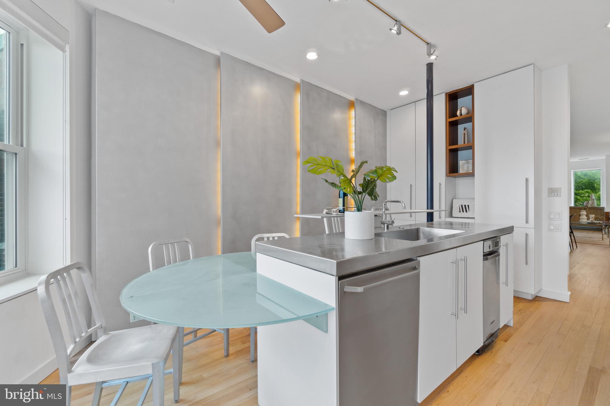 1942 Calvert Street Northwest Washington, DC 20009 - Photo 10 of 46 Gallery Image 10