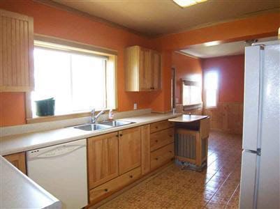 1258 Howe Road Burton, MI 48509 - Photo 2 of 11 20133457-1.JPG