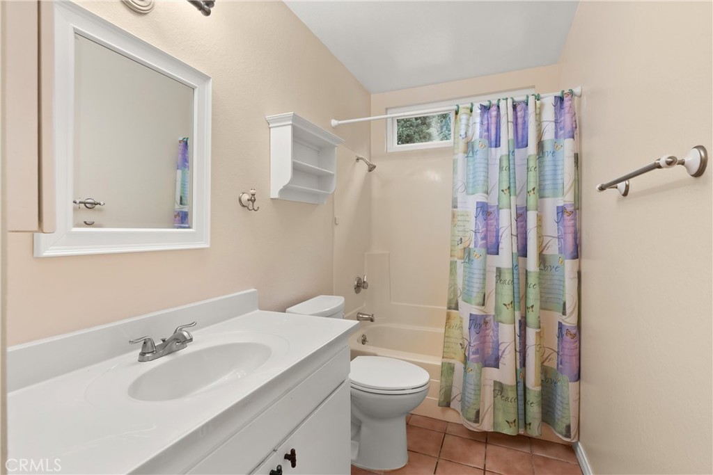 22402 Goldrush Lake Forest, CA 92630 - Photo 17 of 36