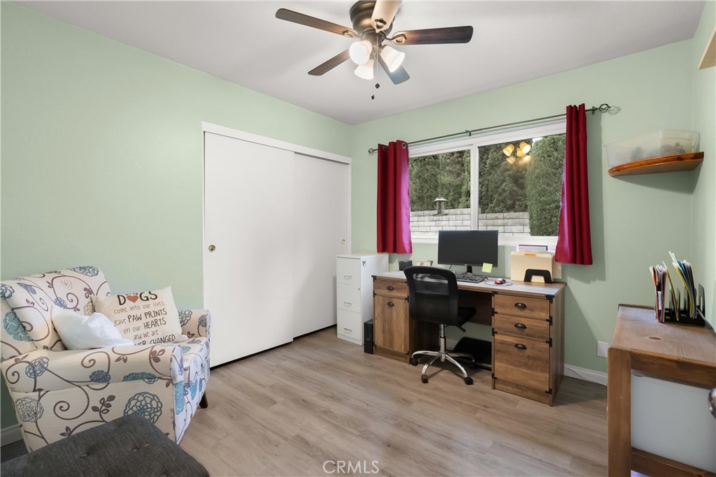 22402 Goldrush Lake Forest, CA 92630 - Photo 18 of 36