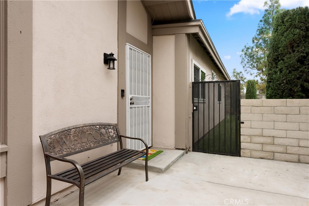 22402 Goldrush Lake Forest, CA 92630 - Photo 3 of 36