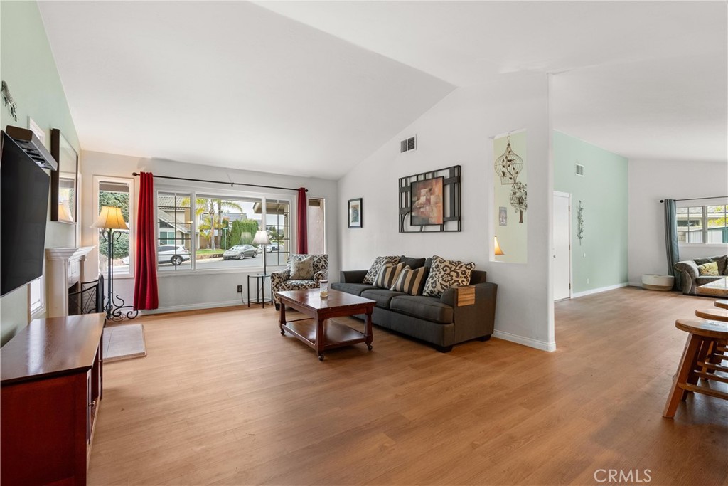 22402 Goldrush Lake Forest, CA 92630 - Photo 4 of 36