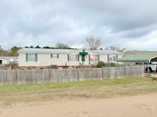 $170,000 | 304 Cedar Hill Drive, Pearl, MS 39208