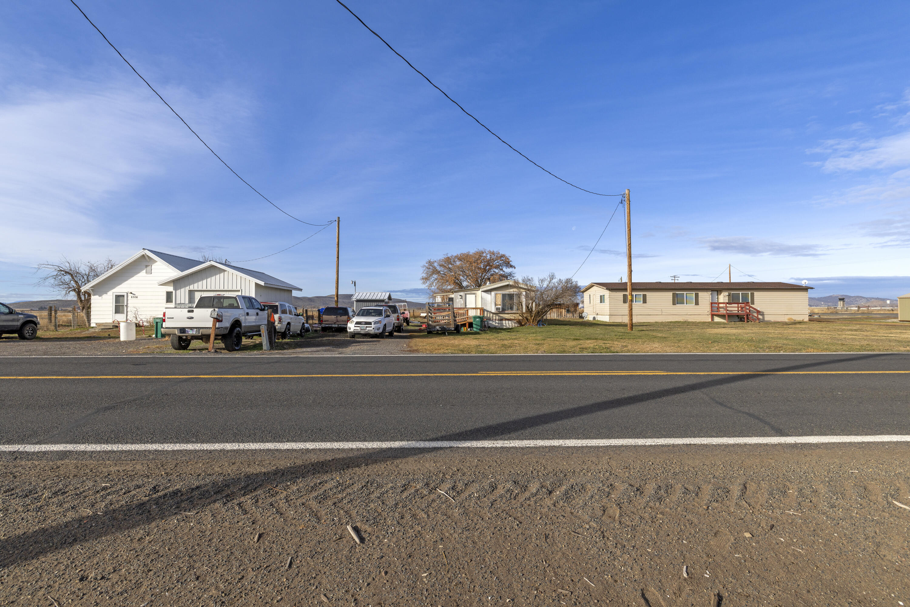 8306 Homedale Road Klamath Falls, OR 97603 - Photo 1 of 52 single wide not for sale