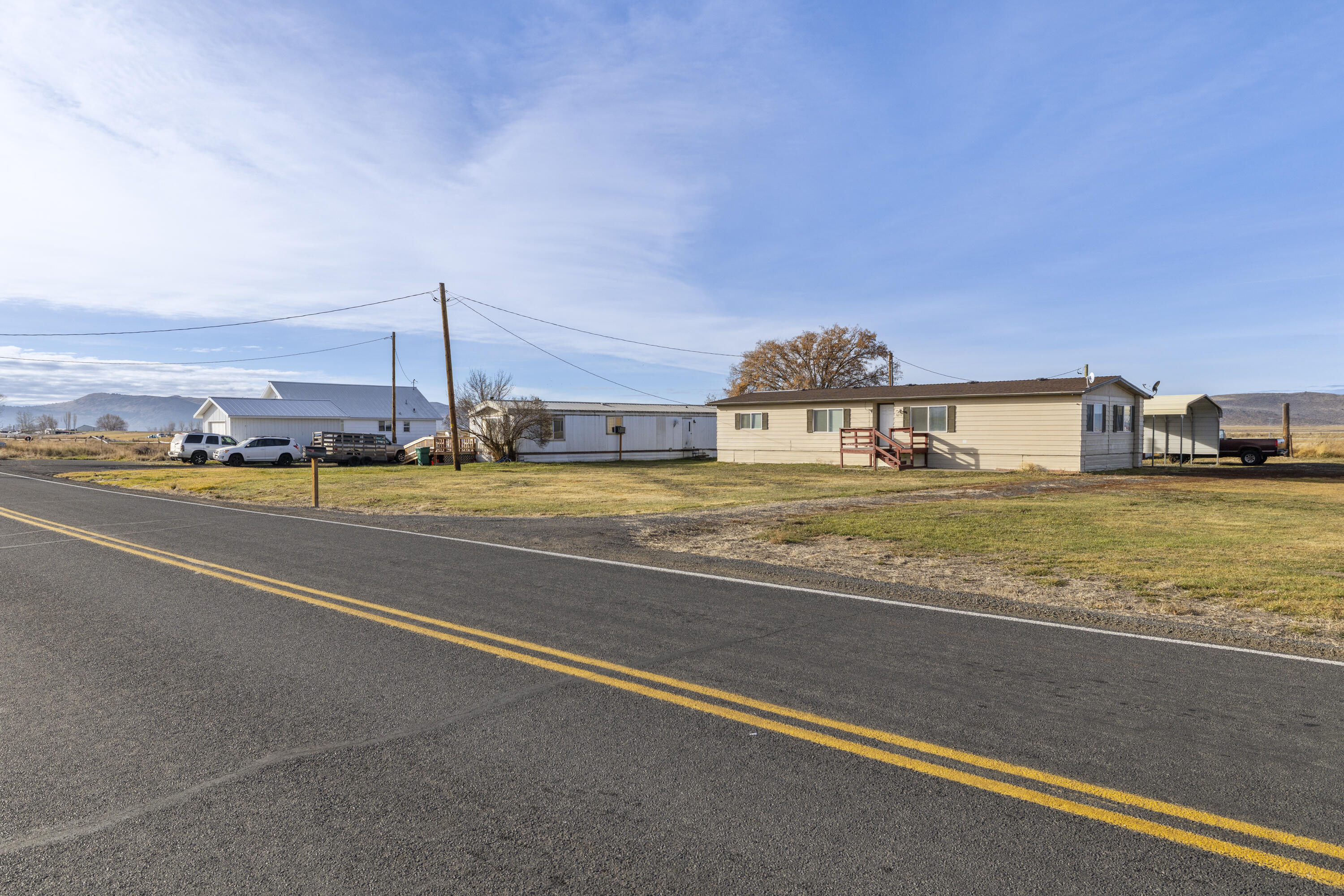 8306 Homedale Road Klamath Falls, OR 97603 - Photo 52 of 52 8216HomedaleRdFront-4