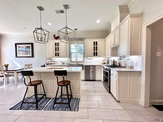 $439,900 | 6239 Tezcuco Court, Gonzales, LA 70737