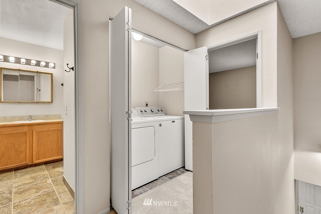 11514 Southeast 175th Street Renton, WA 98055 - Photo 15 of 25 Gallery Image 15