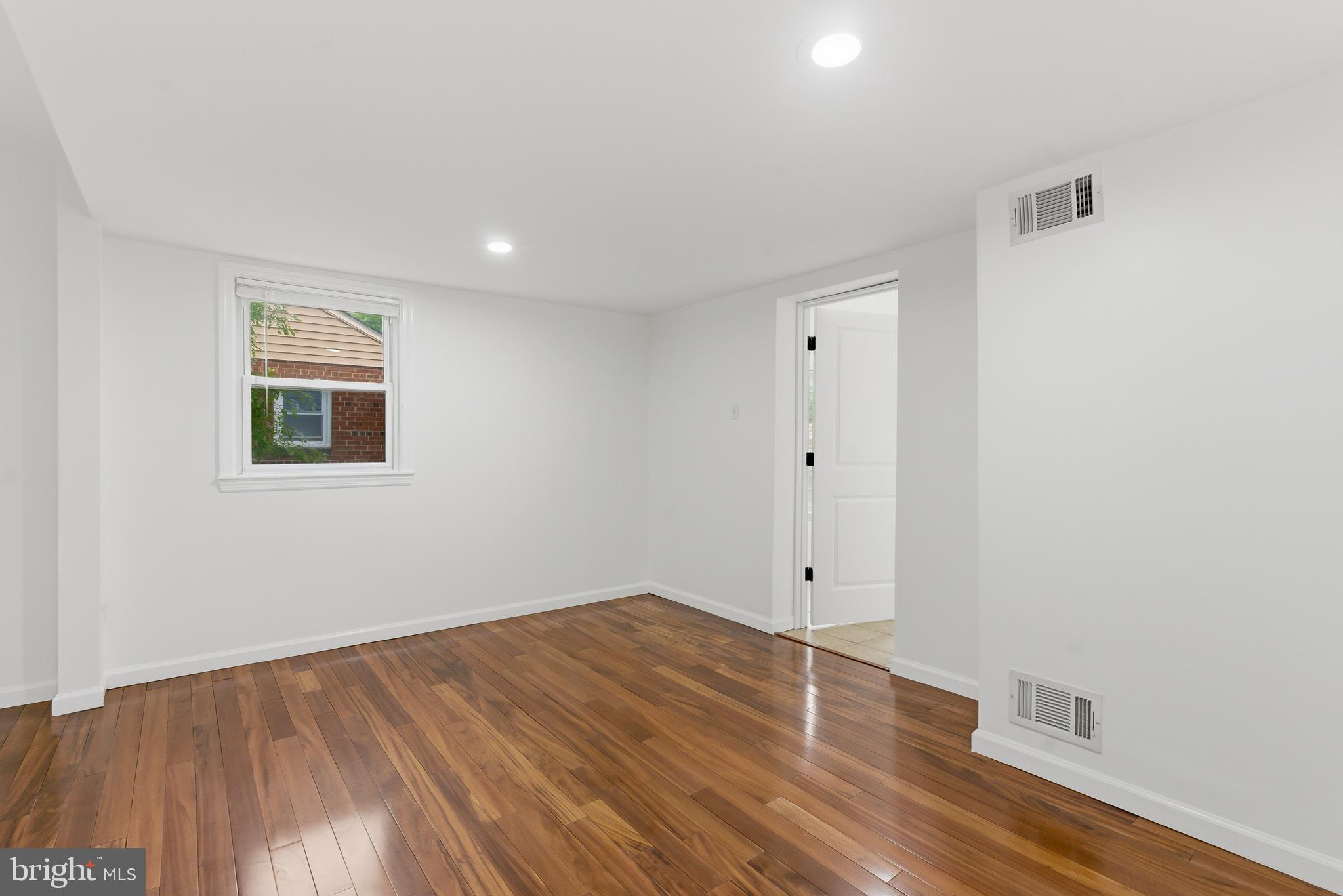 1511 Crest Road Silver Spring, MD 20902 - Photo 46 of 66