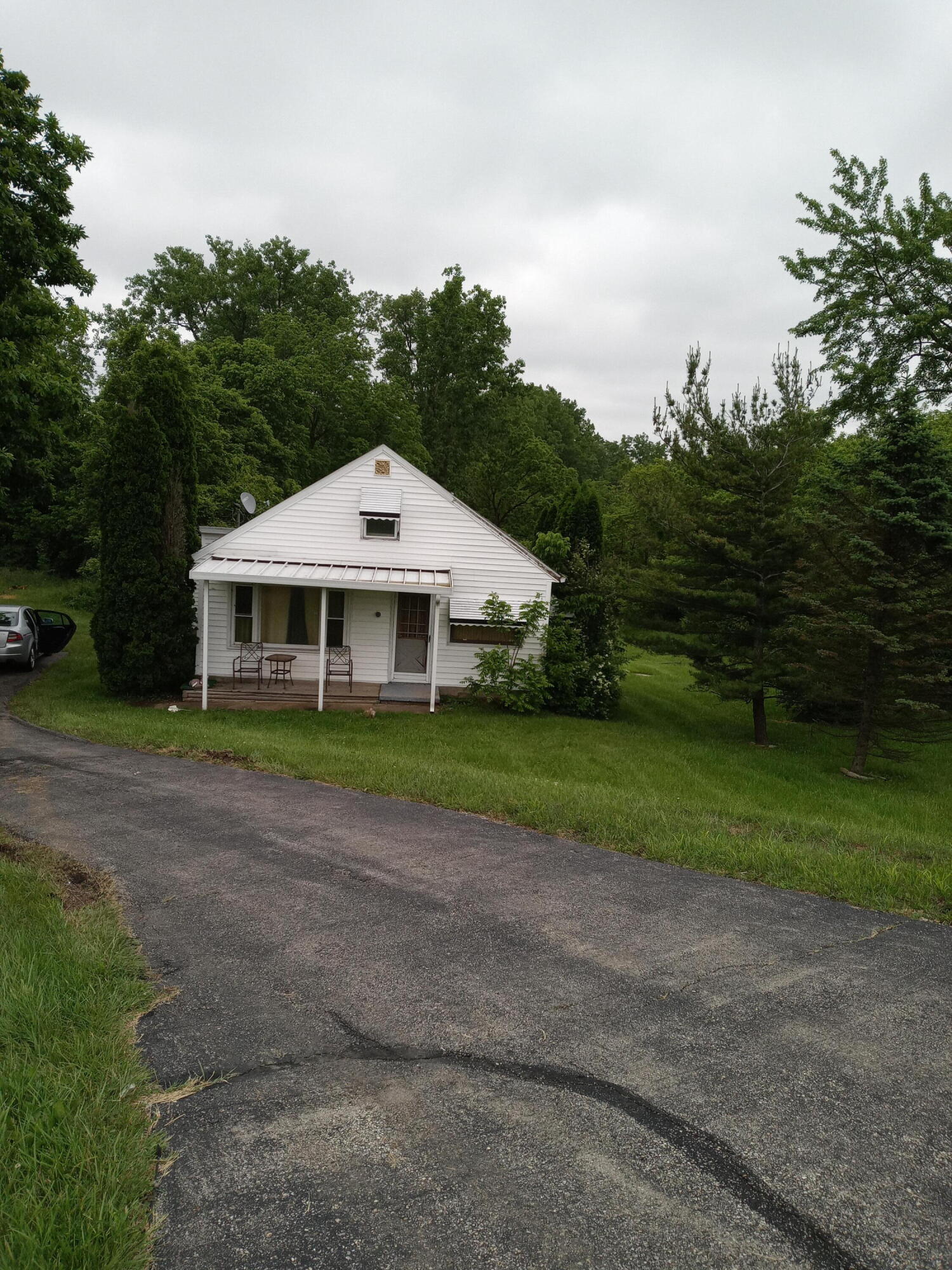 2500 Troy Road Springfield, OH 45504 - Photo 1 of 12 Gallery Image 1