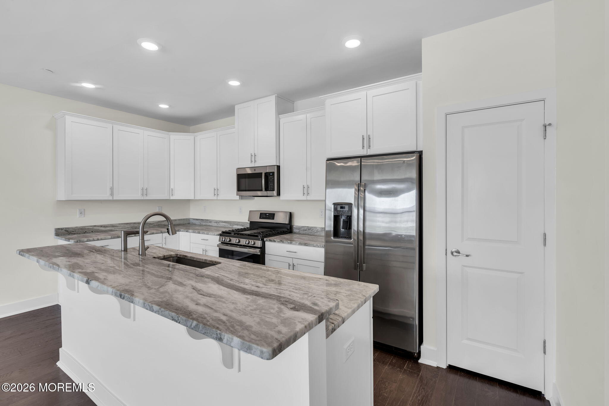 54 Midway Road South Tinton Falls, NJ 07724 - Photo 8 of 33 37-web-or-mls-DSC07900