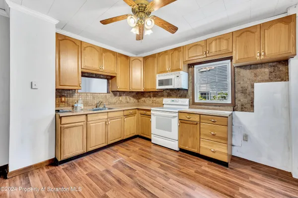 $1,700 | 630 East Lackawanna Avenue, Olyphant, PA 18447