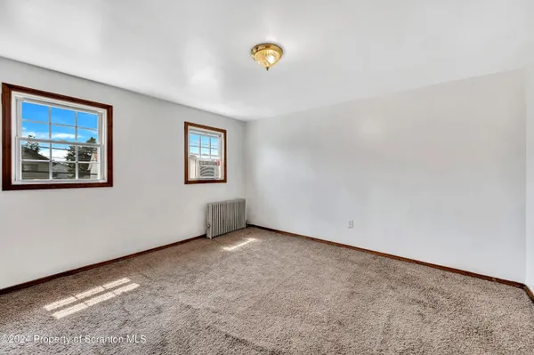 $1,700 | 630 East Lackawanna Avenue, Olyphant, PA 18447