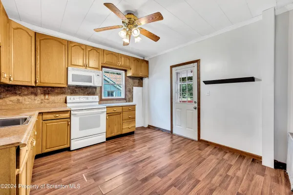 $1,700 | 630 East Lackawanna Avenue, Olyphant, PA 18447