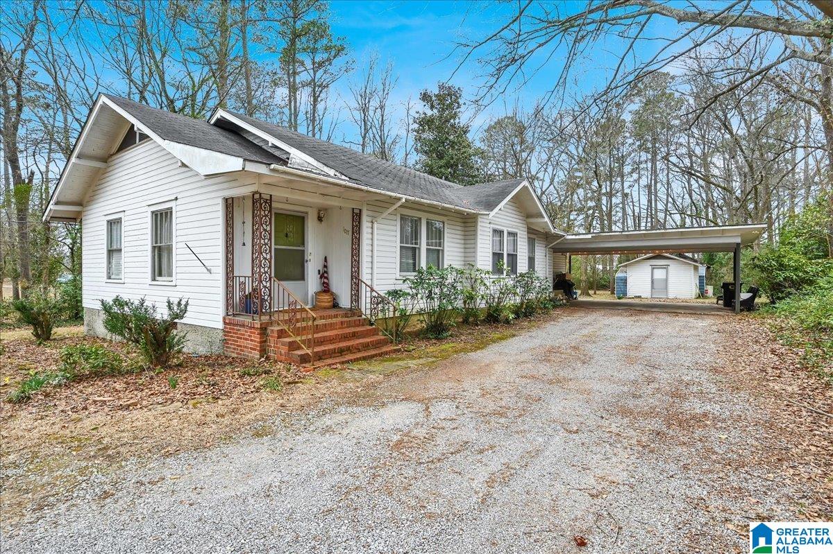 1017 Broadway Avenue Southwest Cullman, AL 35055 - Photo 2 of 24