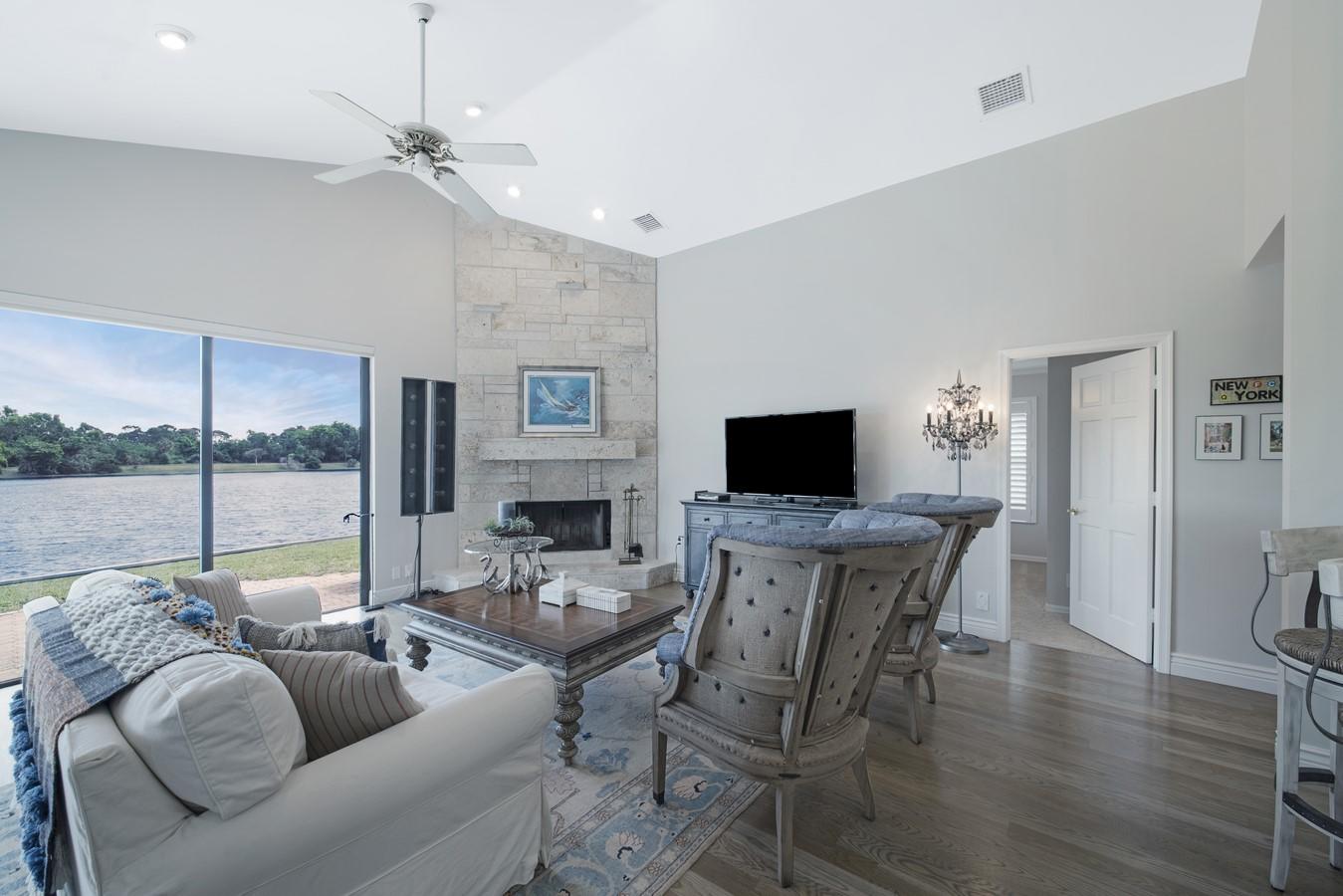 1600 Southwest 19th Avenue Boca Raton, FL 33486 - Photo 8 of 37 Family Room