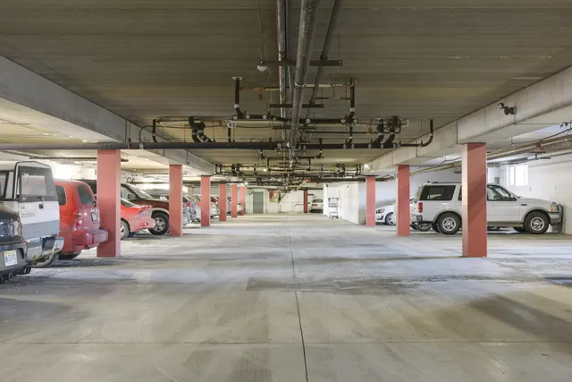 $225,000 | 1304 West Medicine Lake Drive, Unit 202, Plymouth, MN 55441