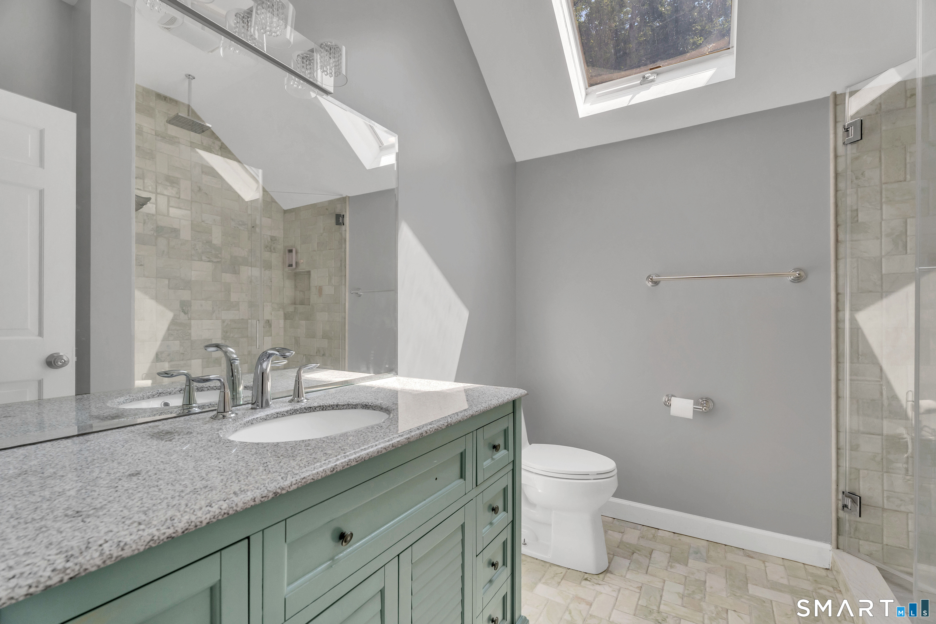 141 Putting Green Road Trumbull, CT 06611 - Photo 29 of 40