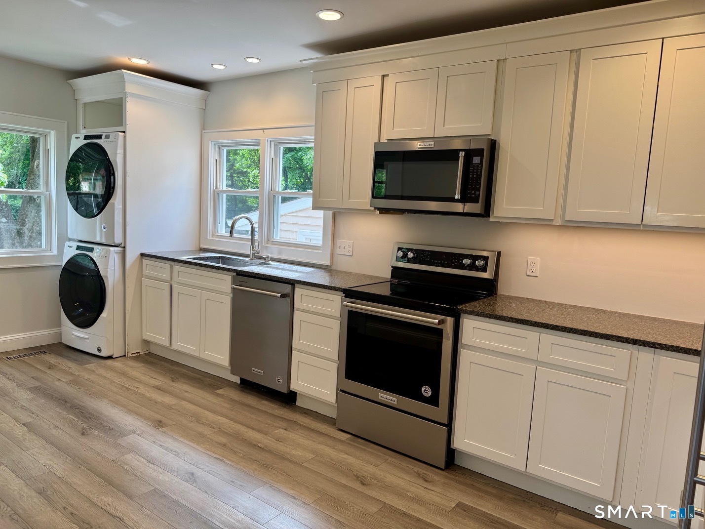 20 Prospect Street Bethel, CT 06801 - Photo 12 of 20