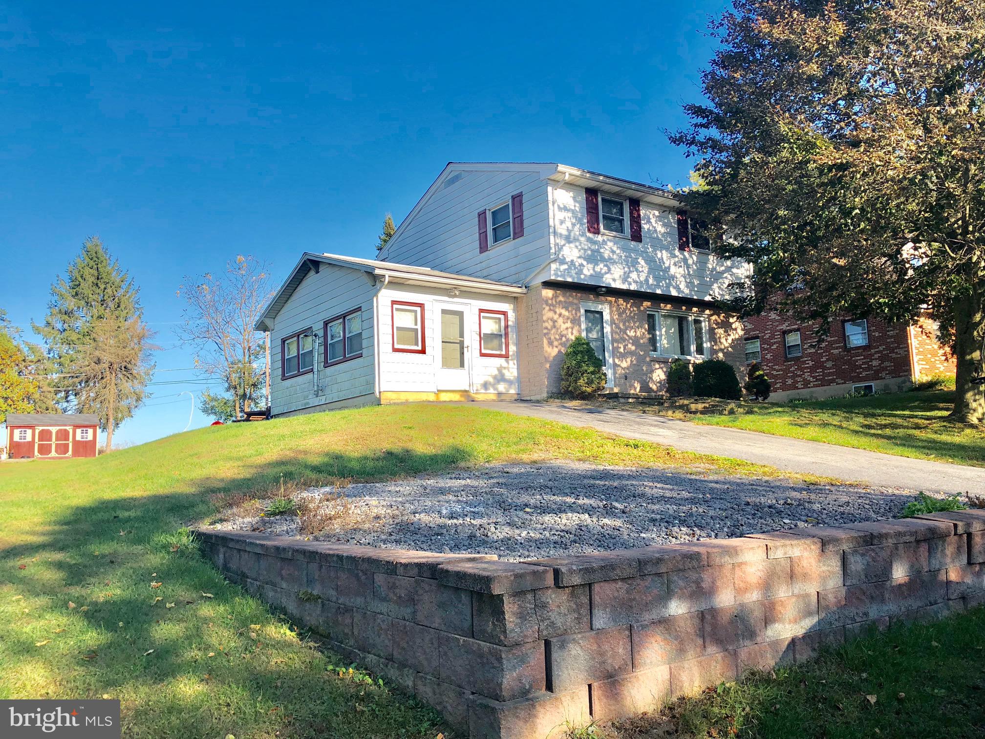 837 Pheasant Road Harrisburg, PA 17112 - Photo 2 of 18 Gallery Image 2