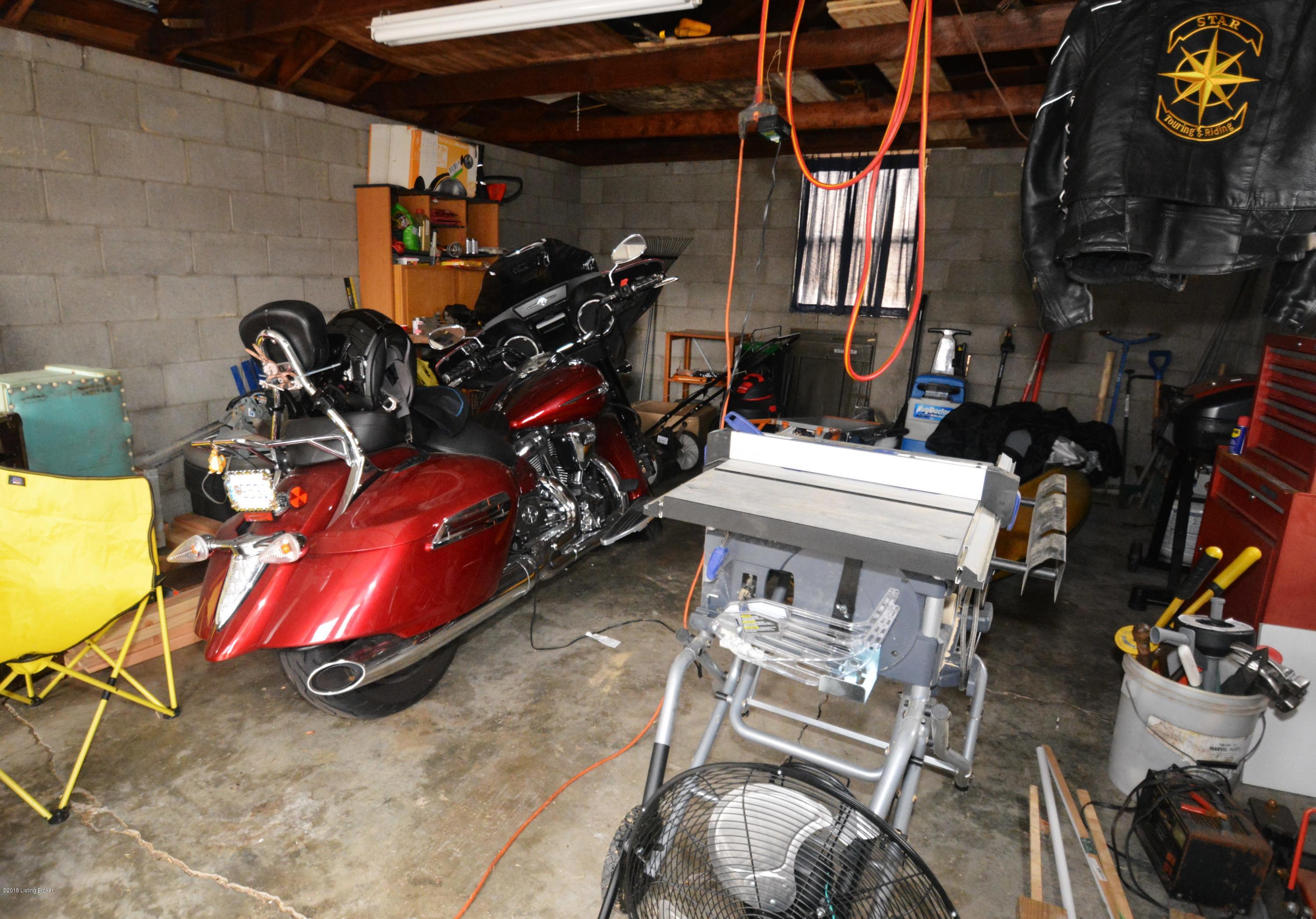 4603 Dohn Road Louisville, KY 40216 - Photo 18 of 19 18 Interior of One Car Garage