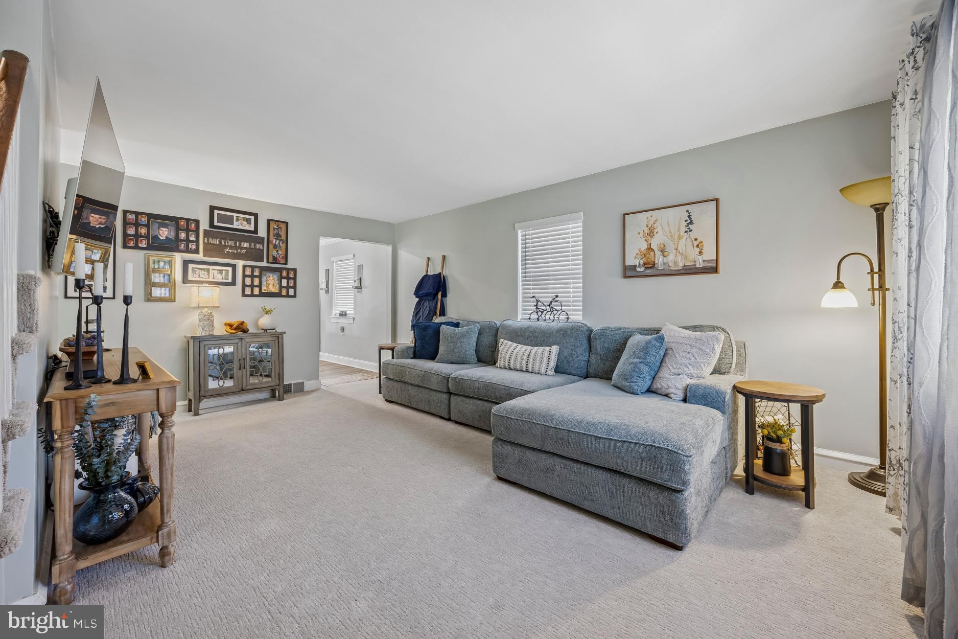 49 Loller Road Hatboro, PA 19040 - Photo 3 of 25