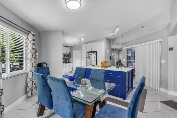 $3,999 | 15240 Southwest 188th Street, Miami, FL 33187