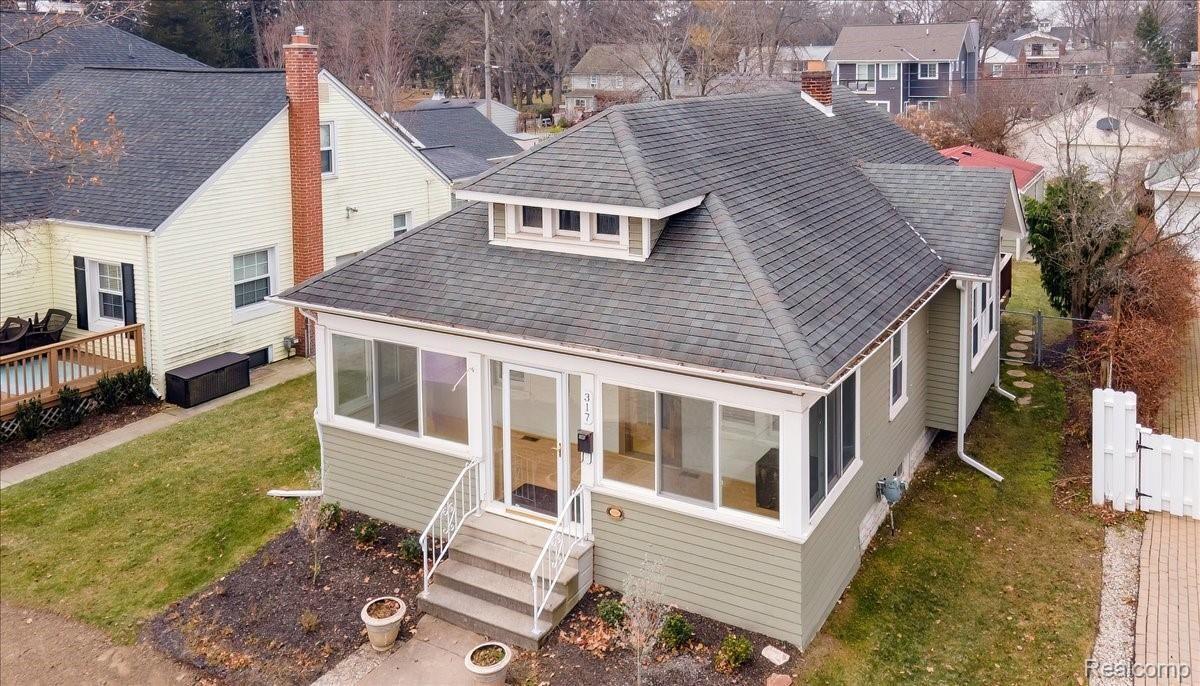 317 Wilcox Street Rochester, MI 48307 - Photo 4 of 29 63-63 Drone.jpg