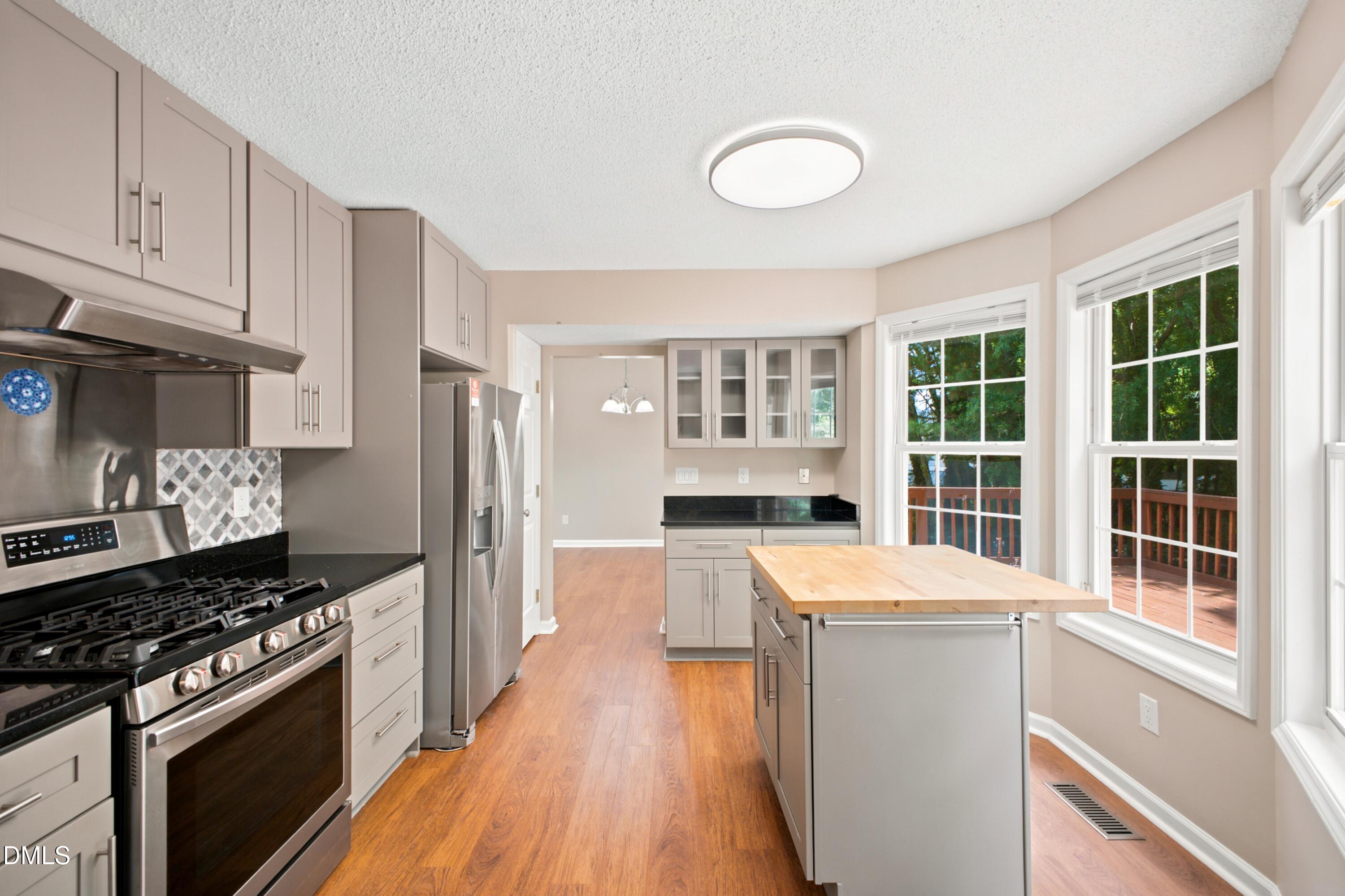 2209 Hatton Way Raleigh, NC 27604 - Photo 12 of 30