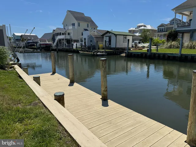 a view of a lake with houses