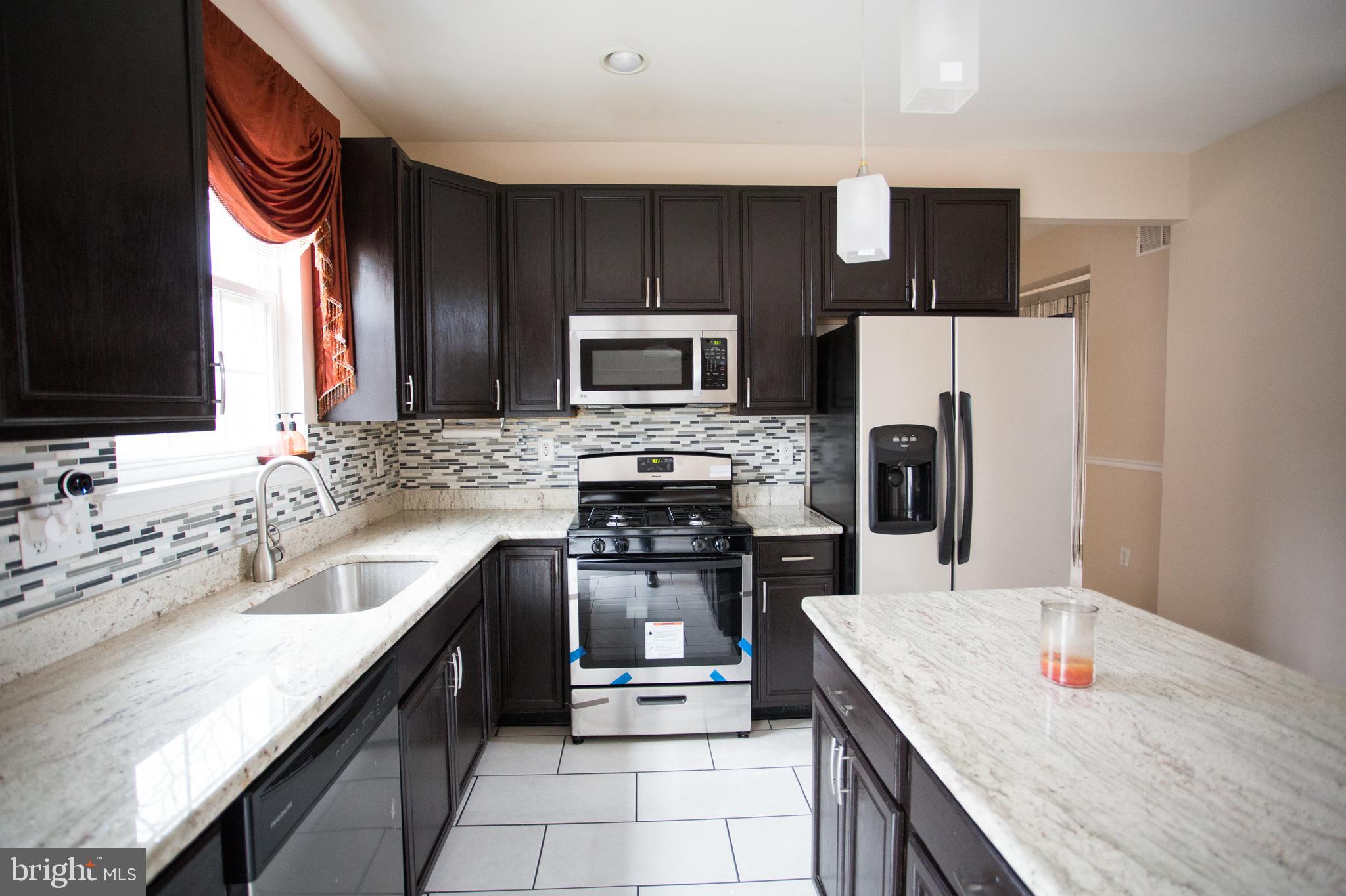 5 Parliament Road Sicklerville, NJ 08081 - Photo 12 of 45