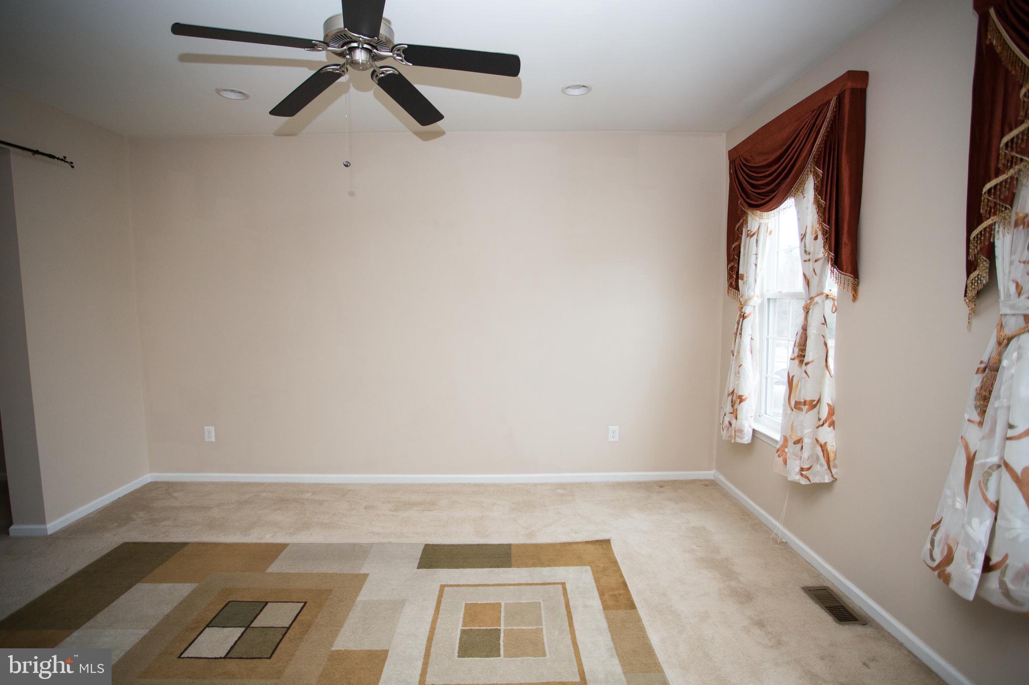 5 Parliament Road Sicklerville, NJ 08081 - Photo 4 of 45