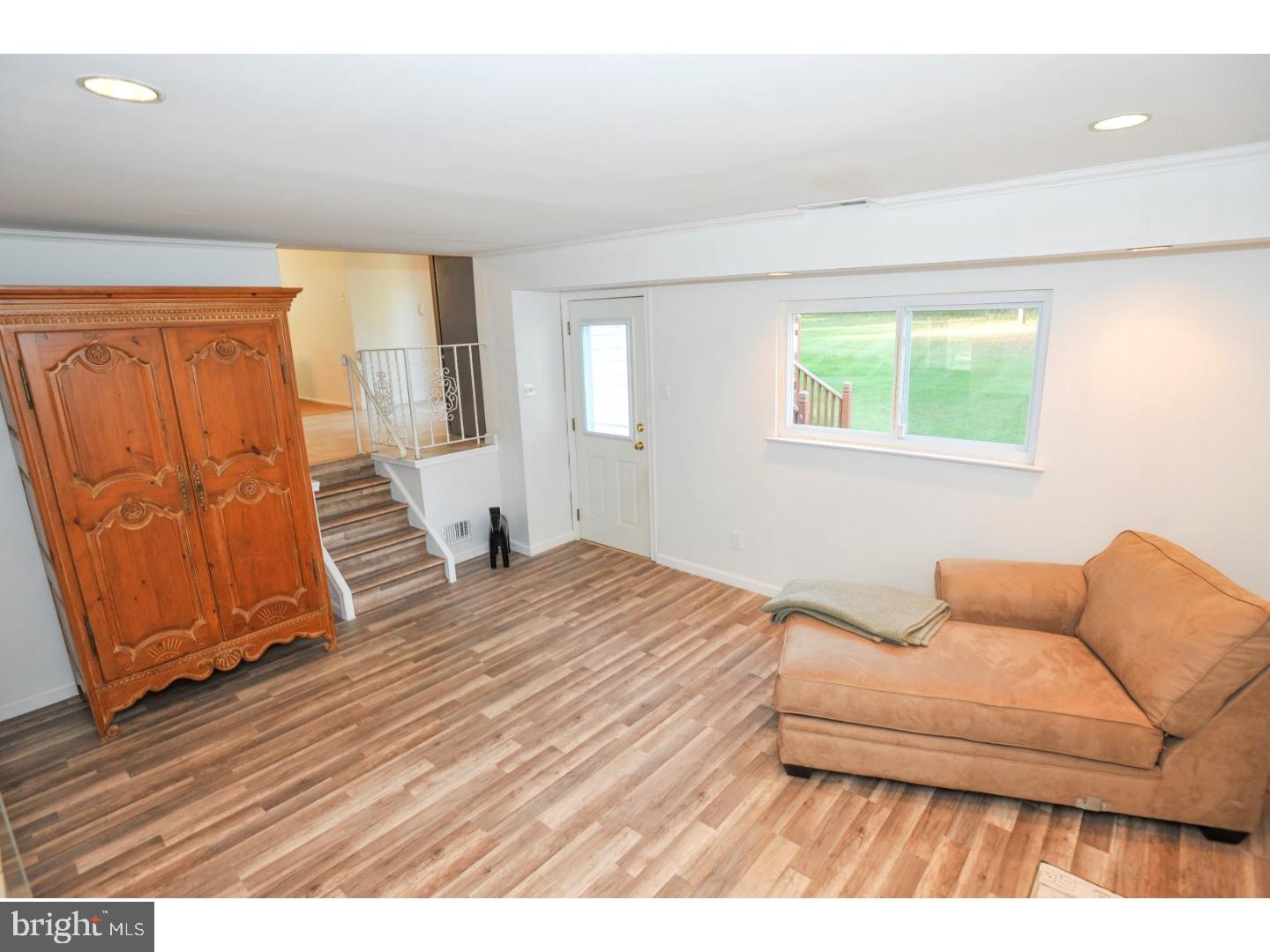 225 Beaver Road Southampton, PA 18966 - Photo 8 of 21 Gallery Image 8