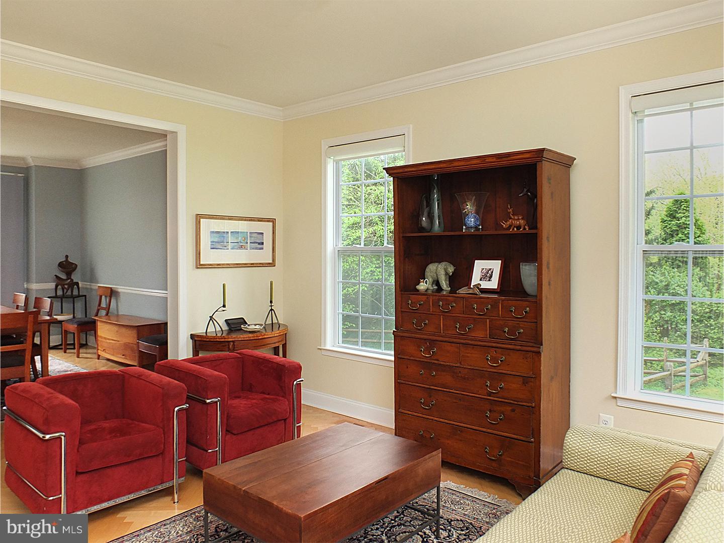 201 Westbury Road Wallingford, PA 19086 - Photo 3 of 25 Living Room