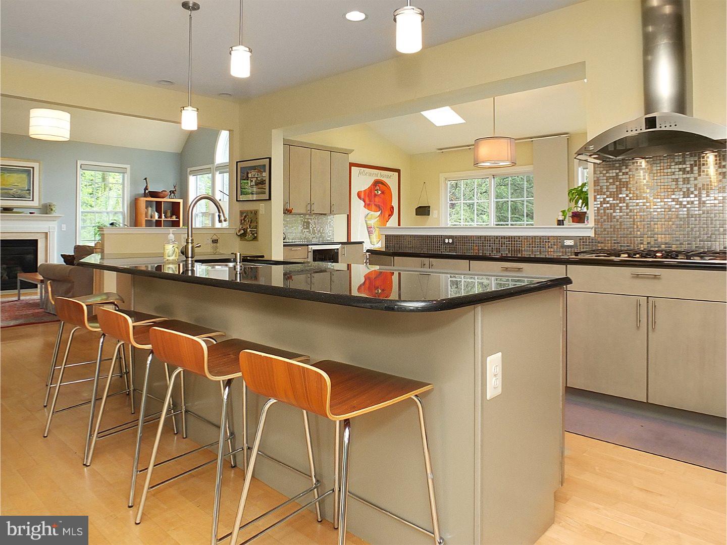 201 Westbury Road Wallingford, PA 19086 - Photo 6 of 25 Kitchen