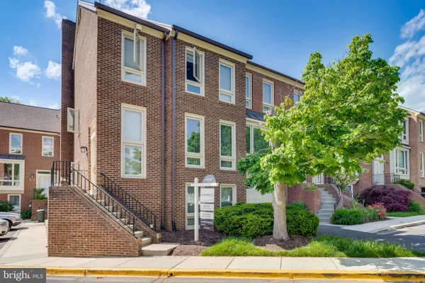 $3,900 | 1409 Templeton Place, Rockville, MD 20852