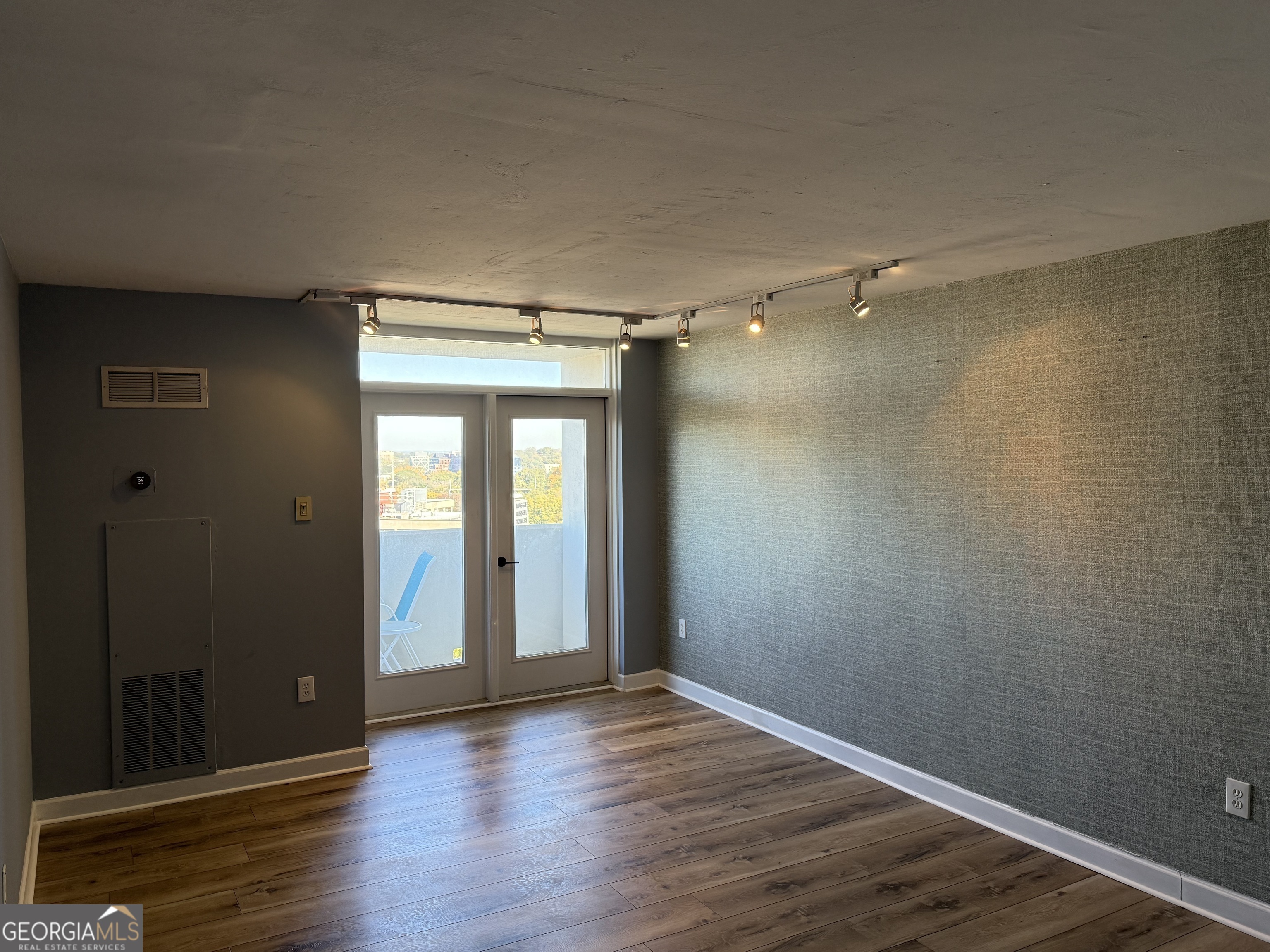 375 Ralph McGill Boulevard Northeast, Unit 1305 Atlanta, GA 30312 - Photo 2 of 15