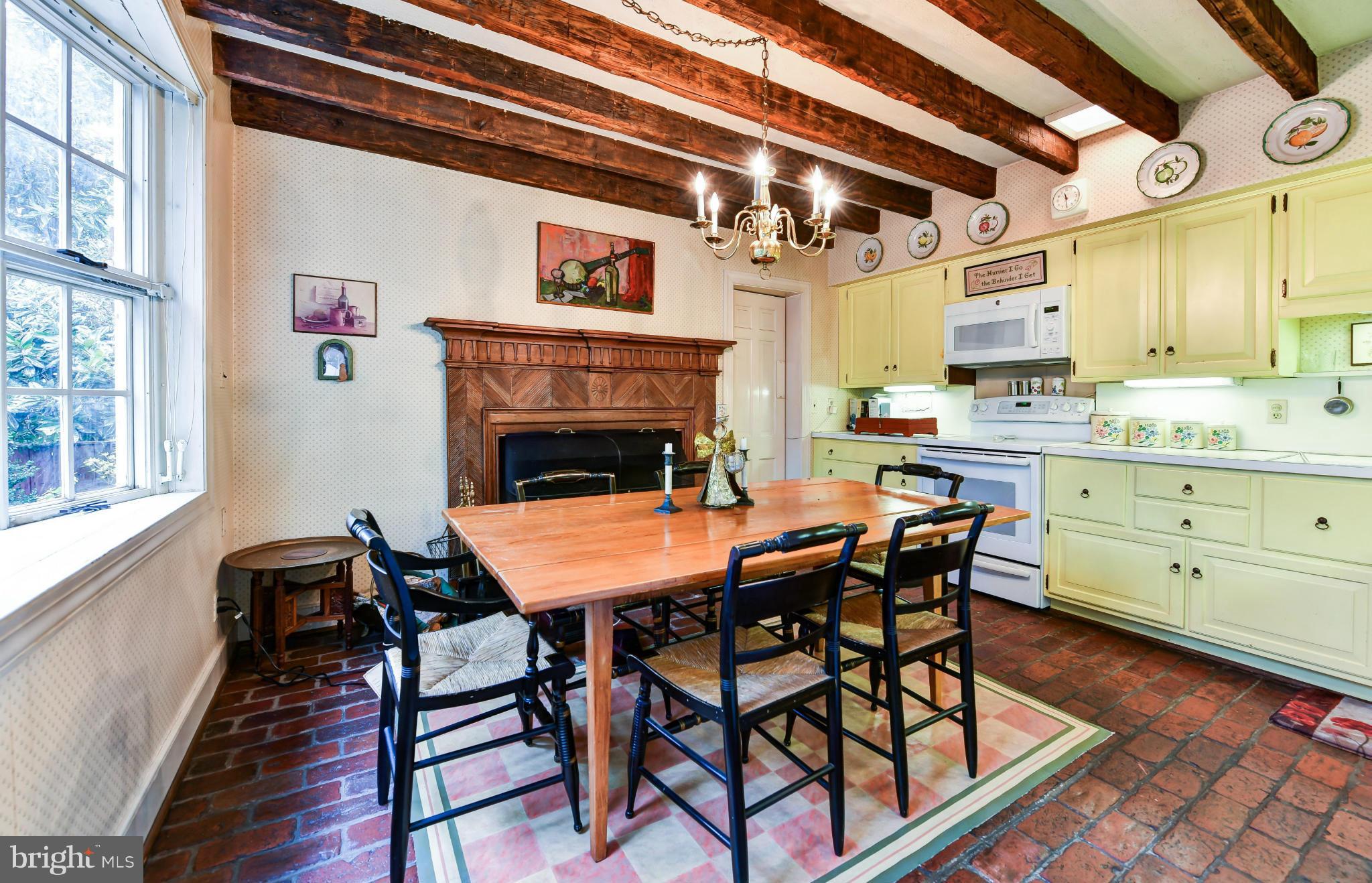 412 Wolfe Street Alexandria, VA 22314 - Photo 12 of 30 Kitchen