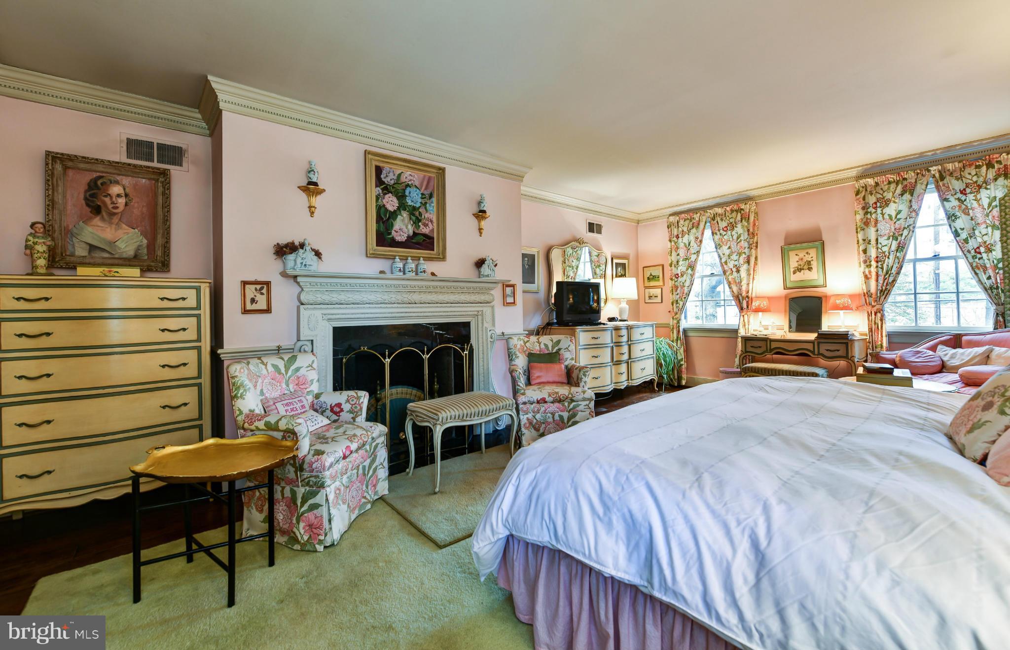 412 Wolfe Street Alexandria, VA 22314 - Photo 16 of 30 Bedroom (Master)