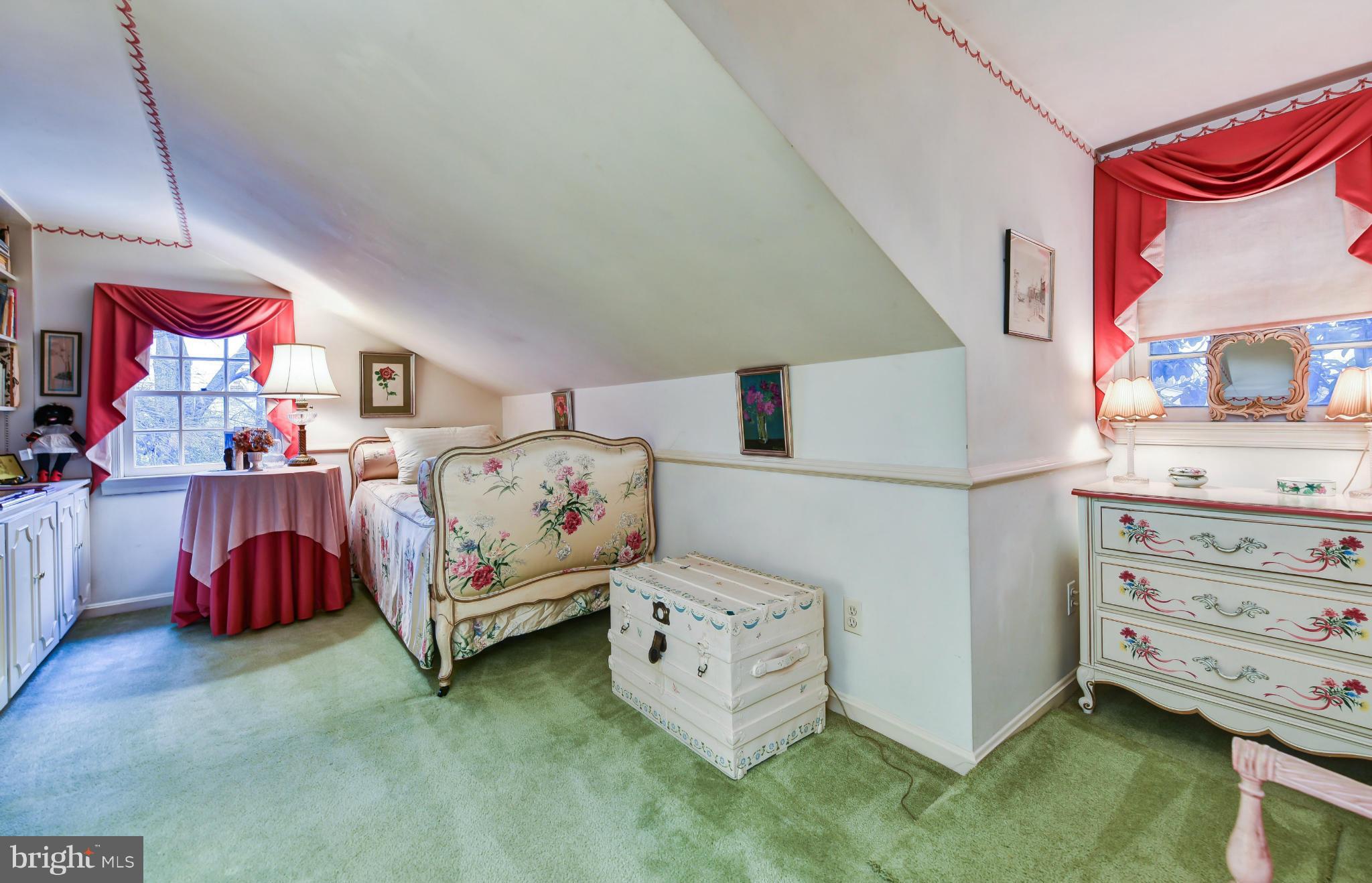 412 Wolfe Street Alexandria, VA 22314 - Photo 21 of 30 Bedroom