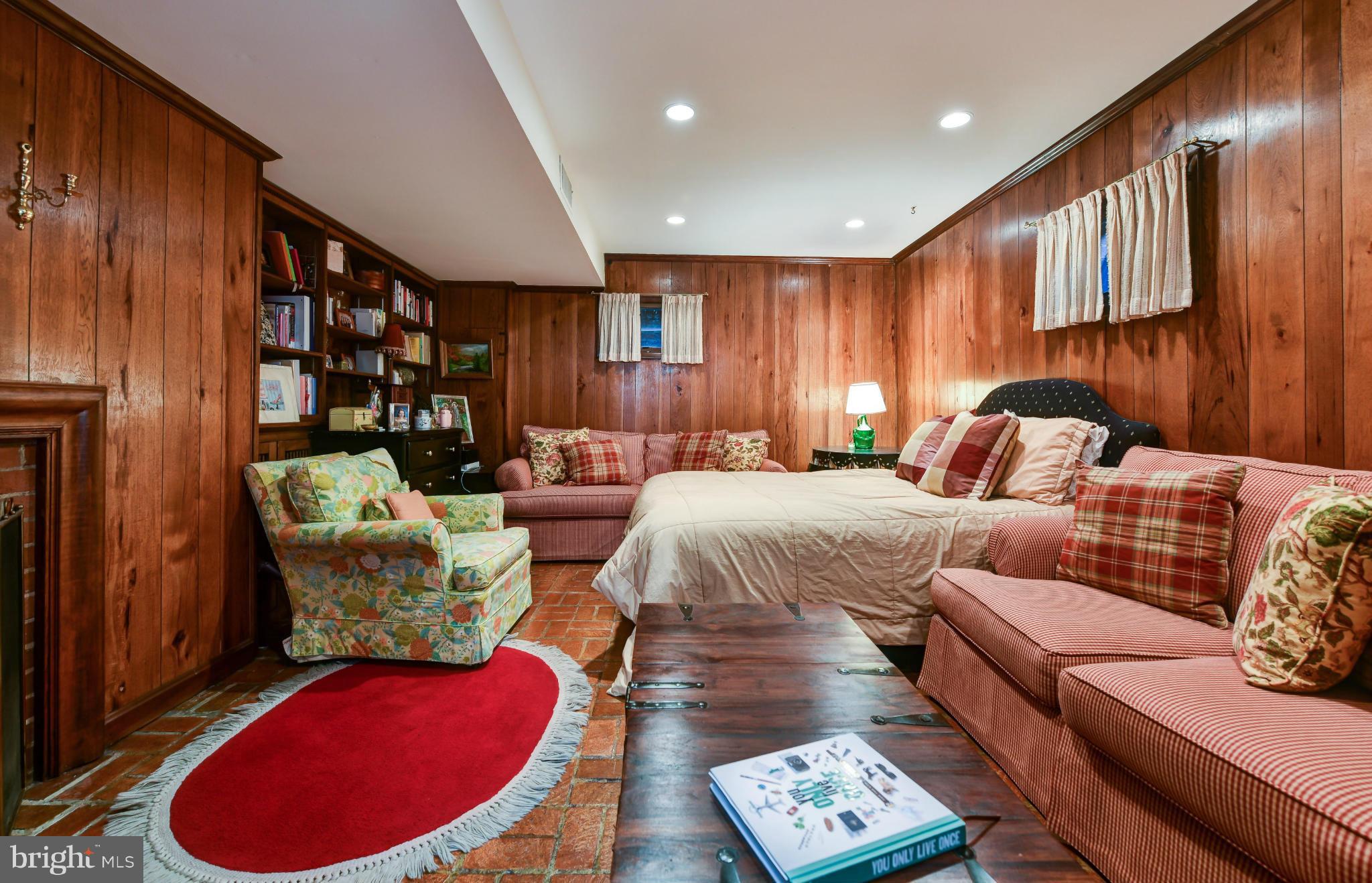 412 Wolfe Street Alexandria, VA 22314 - Photo 27 of 30 Family Room