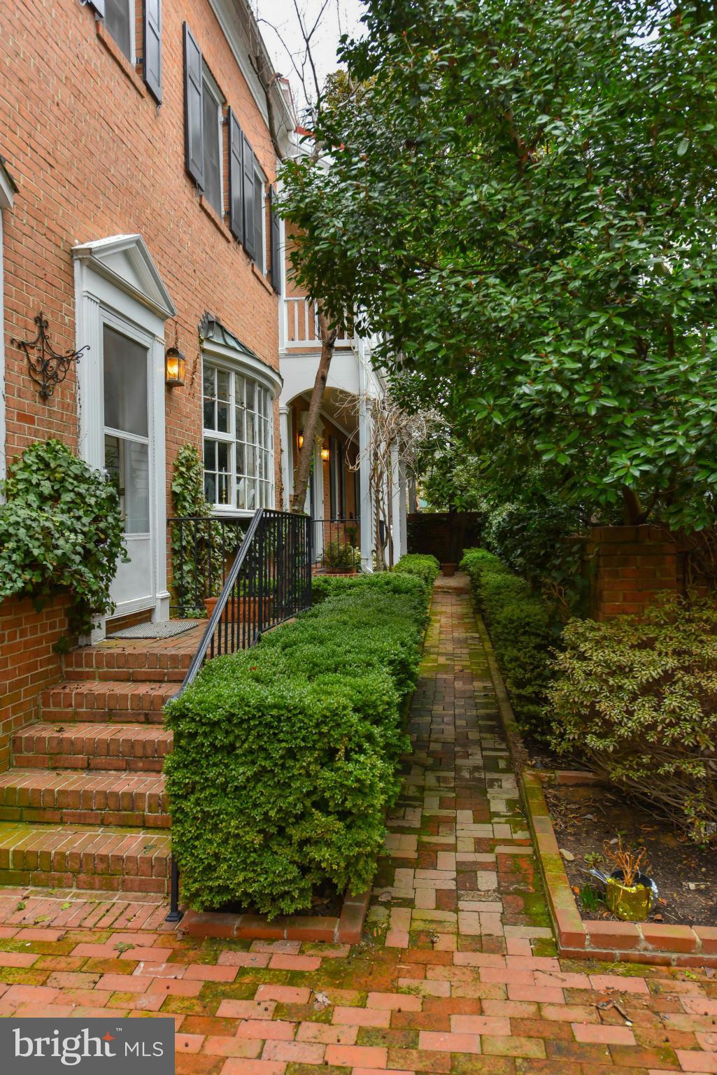 412 Wolfe Street Alexandria, VA 22314 - Photo 29 of 30 Exterior (General)