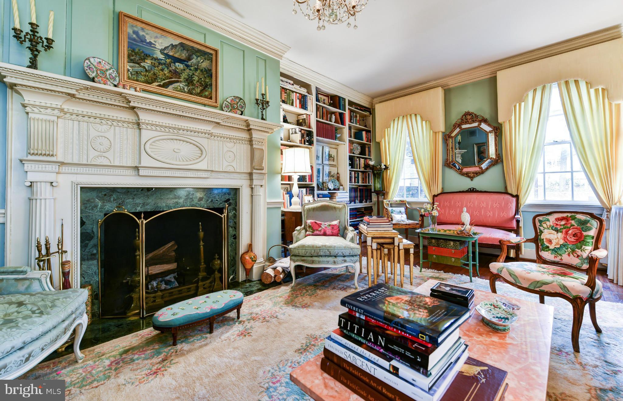 412 Wolfe Street Alexandria, VA 22314 - Photo 7 of 30 Living Room
