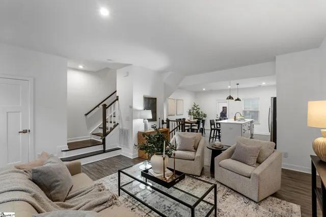 $389,000 | 10 Stinson Road, Greenville, SC 29607