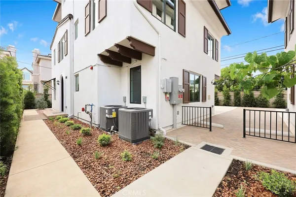 $1,268,000 | 905 Sunset Boulevard, Unit A, Arcadia, CA 91007