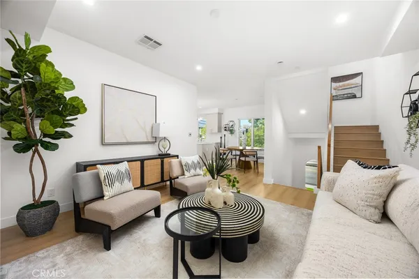 $1,268,000 | 905 Sunset Boulevard, Unit A, Arcadia, CA 91007