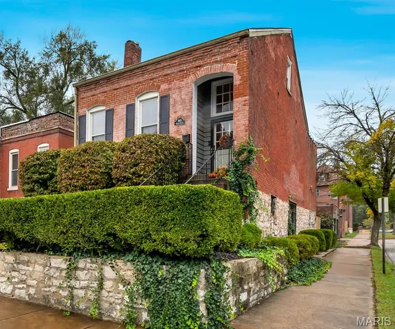 $265,000 | 1901 Oregon Avenue, St. Louis, MO 63104