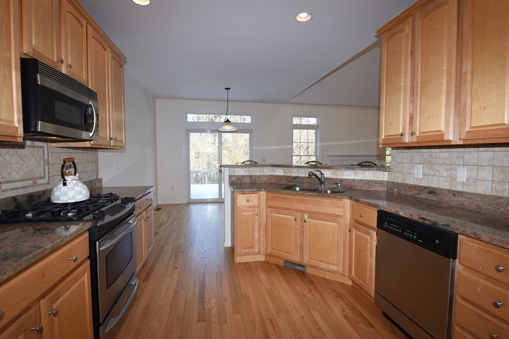 16 Schooner Way, Unit 16 Marshfield, MA 02050 - Photo 12 of 39