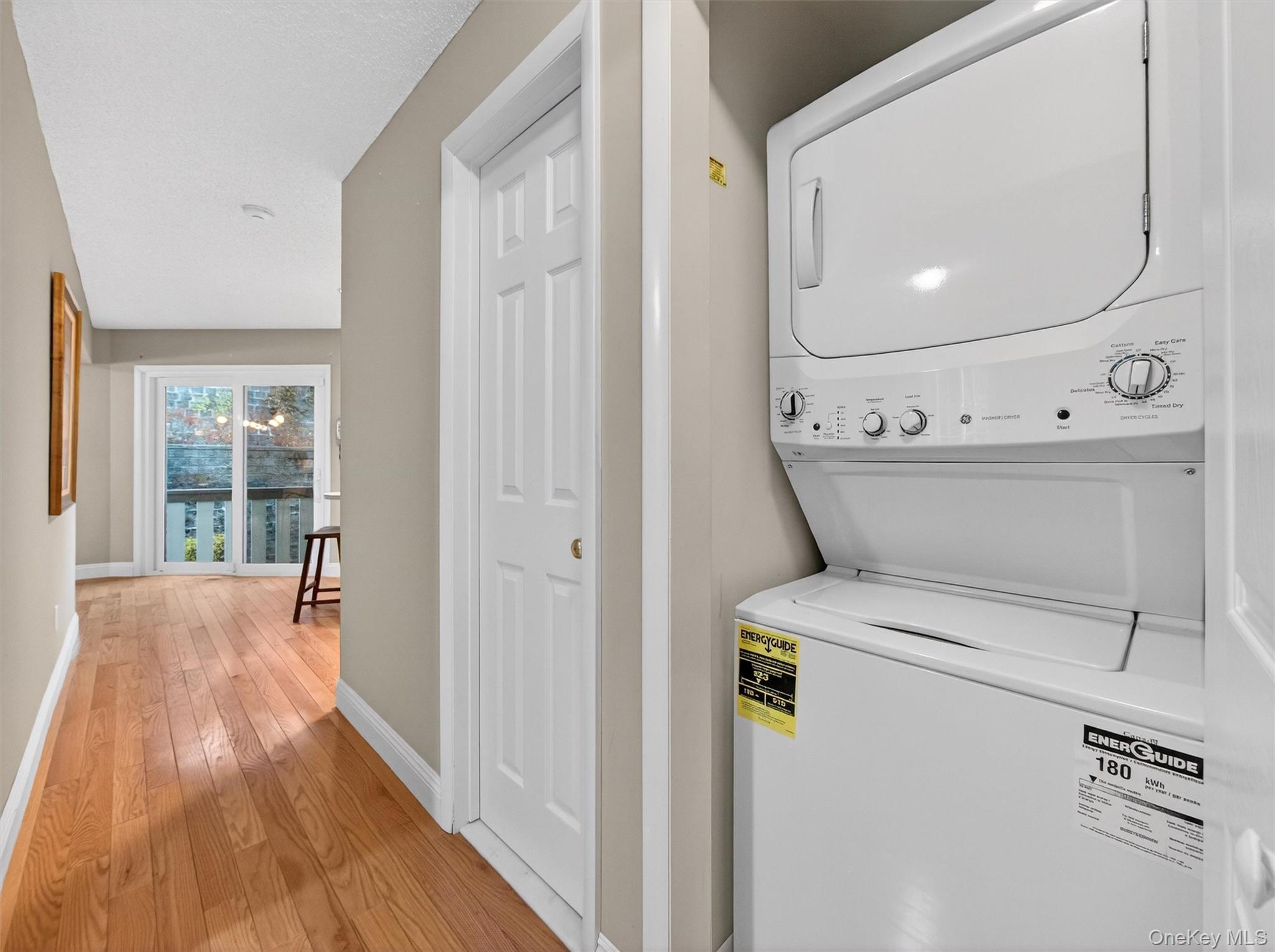 188 Eagle Ridge Way Nanuet, NY 10954 - Photo 19 of 33 Laundry on the main level