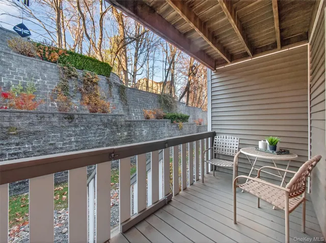 $435,000 | 188 Eagle Ridge Way, Nanuet, NY 10954